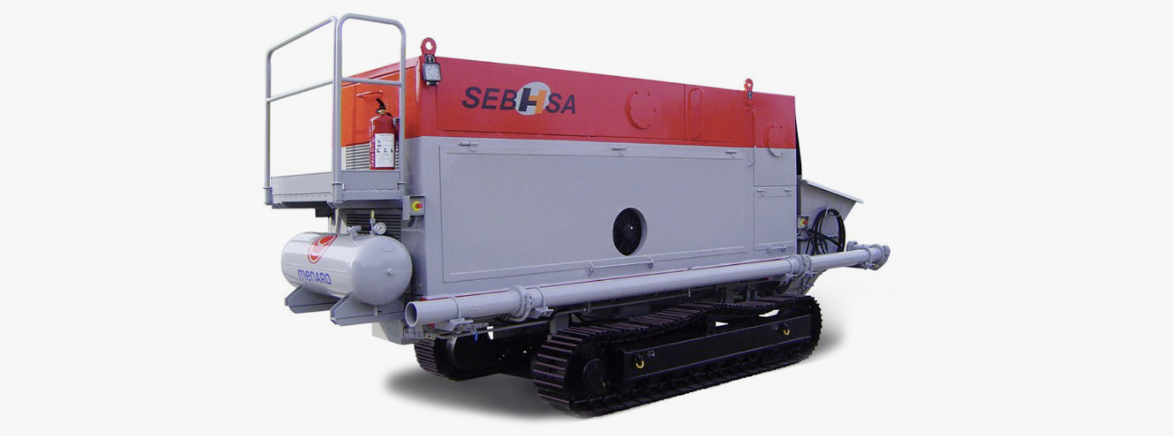 The SEBHSA BD-3907.OR Crawler-mounted concrete pump meets the highest requirements with its maximum concrete production capacity.